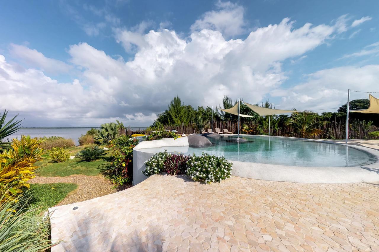 Dolphin @ Swan Villas Maya Beach Bagian luar foto